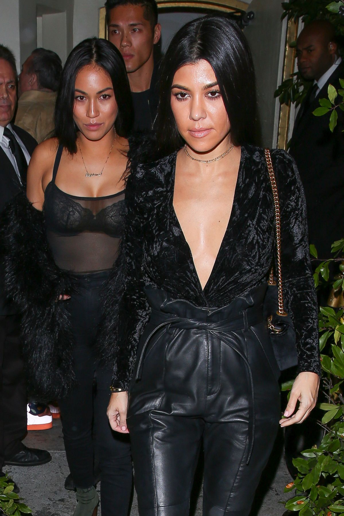 KOURTNEY KARDASHIAN Leaves Delilah in West Hollywood 12/08/2016 KOURTNEY KARDASHIAN Leaves Delilah in West Hollywood 12/08/2016