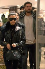 KOURTNEY  KARDASHIAN Shopping at Little Boogies and Moncler in Aspen 12/27/2016