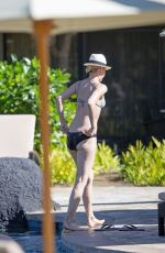 LESLIE BIBB in Bikini at a Pool in Hawaii 12/13/2016