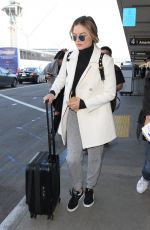 MARGOT ROBBIE at LAX Airport in Los Angeles 11/29/2016