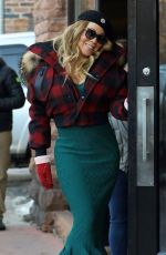 MARIAH CAREY Shopping at Ermenegildo Zegna and Dolce & Gabbana in Aspen 12/24/2016