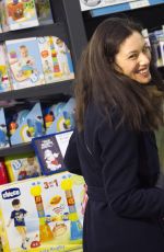 MARICA PELLEGRINELLI Out for Shopping in Milan 12/19/2016