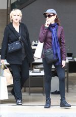 MARILU HENNER Shopping in Los Angeles 12/23/2016