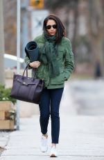 MEGHAN MARKLE Heading to Yoga Class in tToronto 12/10/2016