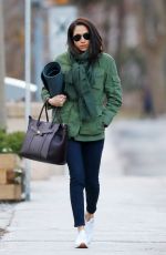 MEGHAN MARKLE Heading to Yoga Class in tToronto 12/10/2016