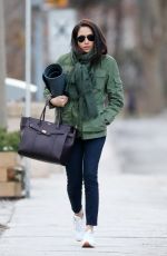 MEGHAN MARKLE Heading to Yoga Class in tToronto 12/10/2016