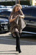 MOLLY SIMS Shopping at Saks Fifth Avenue in Beverly Hills 12/08/2016