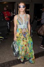 PAARIS HILTON at Los Angeles International Airport 12/21/2016