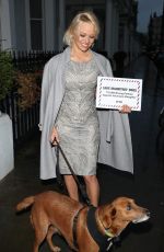PAMELA ANDERSON Delivers a Petition to the High Comission of Mauritius 12/12/2016
