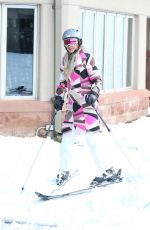 PARIS HILTON Out Skiing in Aspen 12/27/2016