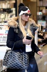 PARIS HILTON Shopping at Gorsurch Ltd. in Aspen 12/26/2016