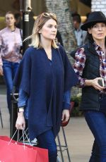 PERREY REEVES Out for Christmas Shopping in Los Angeles 12/16/2016