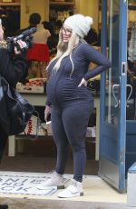 Pregnant JENNA JAMESON Out Shoping in Los Angeles 12/21/2016