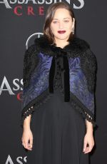 Pregnant MARION COTILLARD at 