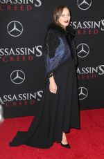 Pregnant MARION COTILLARD at 