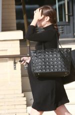 Pregnant NATALIE PORTMAN Shopping at Barneys New York in Los Angeles 12/13/2016