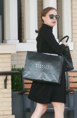 Pregnant NATALIE PORTMAN Shopping at Barneys New York in Los Angeles 12/13/2016