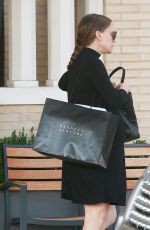 Pregnant NATALIE PORTMAN Shopping at Barneys New York in Los Angeles 12/13/2016