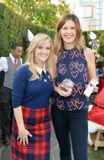REESE WITHERSPOON at Tiny Prints Presents baby2baby Snow Day in Los Angeles 12/12/2016