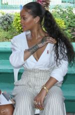 RIHANNA and Prince Harry Take HIV Tests Together to Mark World Aids Day in Barbados 12/01/2016