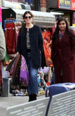 SANDRA BULLOCK and MINDY KALING on the Set of 