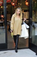 SARAH MICHELLE GELLAR at Launch of Sauvignon Blanc in Limited Edition Holiday Bottle at Curve in Culver City 12/14/16