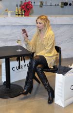 SARAH MICHELLE GELLAR at Launch of Sauvignon Blanc in Limited Edition Holiday Bottle at Curve in Culver City 12/14/16