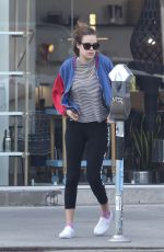 TALLULAH WILLIS Out Shopping in Hollywood 12/09/2016