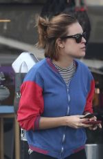 TALLULAH WILLIS Out Shopping in Hollywood 12/09/2016