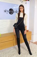 TAYLOR MARIE HILL at Amazon Style Code Live 12/05/2016