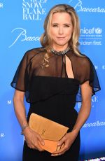 TEA LEONI at 12th Annual Unicef Snowflake Ball in New York 11/29/2006
