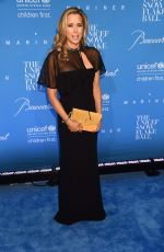 TEA LEONI at 12th Annual Unicef Snowflake Ball in New York 11/29/2006