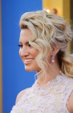 TORI KELLY at 