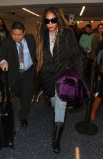 TOWANDA BRAXTON at Los Angeles International Airport 12/20/2016