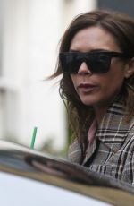 VICTORIA BECKHAM Shopping in London 12/16/2016