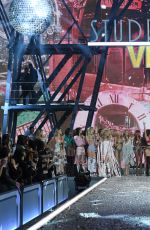 Victoria’s Secret Fashion Show 2016