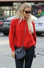ASHLEE SIMPSON Out and About in Sherman Oaks 01/10/2017