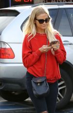 ASHLEE SIMPSON Out and About in Sherman Oaks 01/10/2017