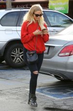 ASHLEE SIMPSON Out and About in Sherman Oaks 01/10/2017