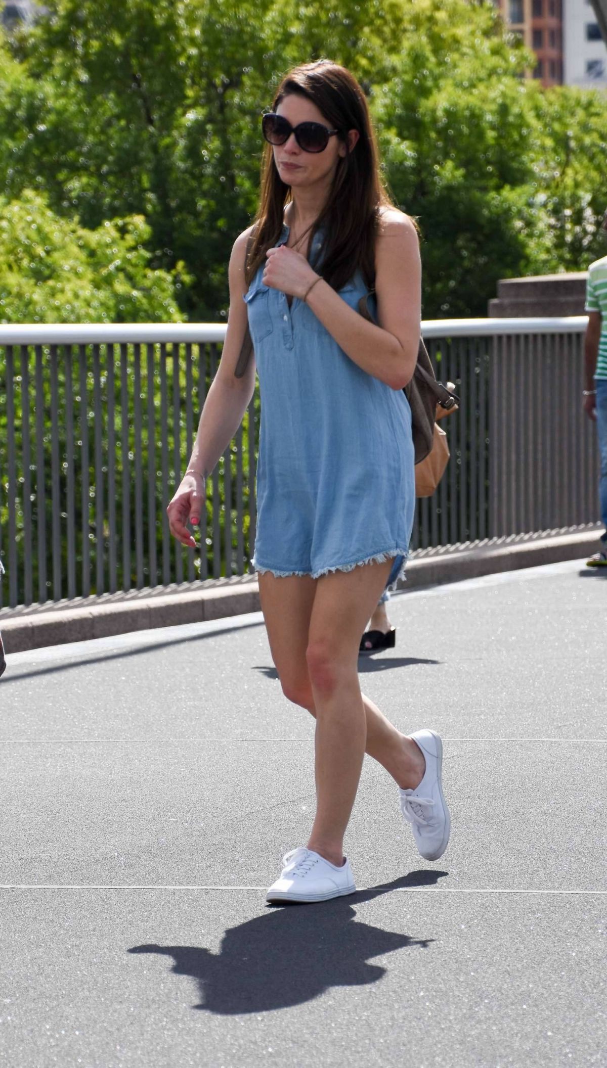 ASHLEY GREENE Out and About in Sydney 12/27/2016 ASHLEY GREENE Out and About in Sydney 12/27/2016