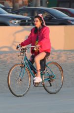 BELLA and DANI THORNE Out with Friends in Santa Monica 01/30/2017