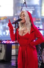 BEBE REXHA Performs at Good Morning America in New York. 01/13/2017