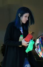 BELLA and DANI THORNE Out Shopping in Los Angeles 01/16/2017