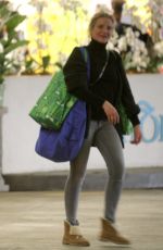 CAMERON DIAZ Shopping at Whole Foods in Beverly Hills 01/02/2017