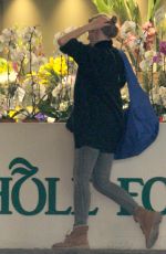 CAMERON DIAZ Shopping at Whole Foods in Beverly Hills 01/02/2017