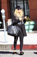 CARRIE UNDERWOOD Out and About in Beverly Hills 01/26/2017