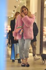 CHIARA FERRAGNI Shopping in Milan 01/16/2017