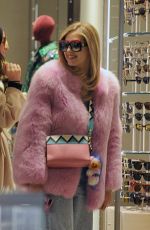 CHIARA FERRAGNI Shopping in Milan 01/16/2017