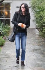 COURTENEY COX Leaves a Office in West Hollywood 01/12/2017