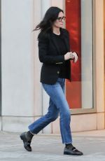 COURTENEY COX Shopping on Merlose in Los Angeles 01/12/2017